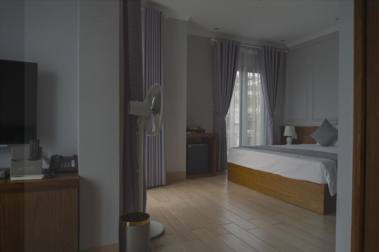 The Confetti Hotel Hạ Long Extérieur photo