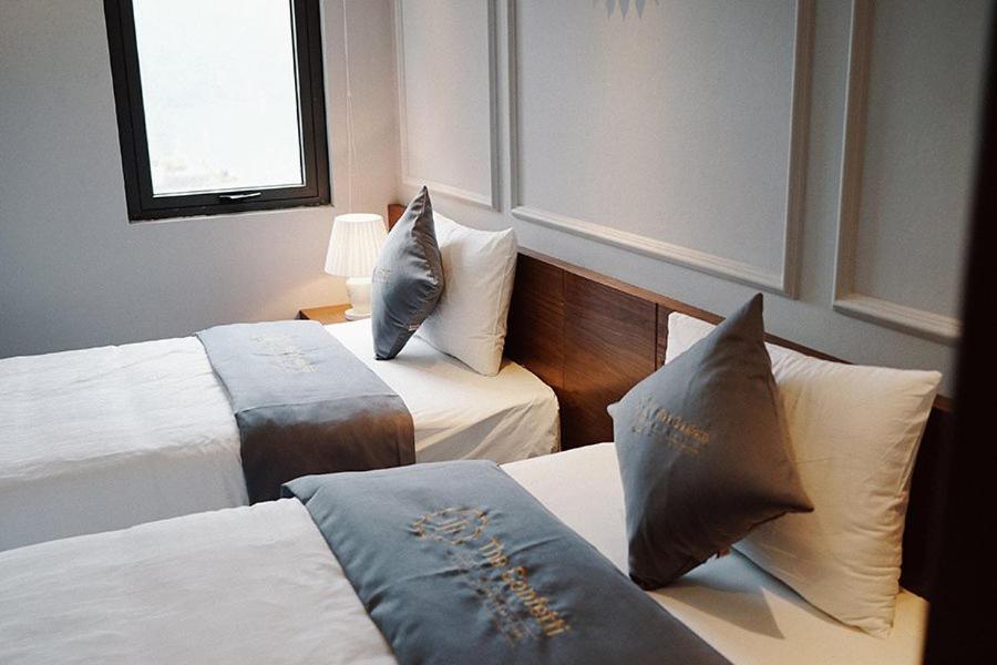 The Confetti Hotel Hạ Long Extérieur photo