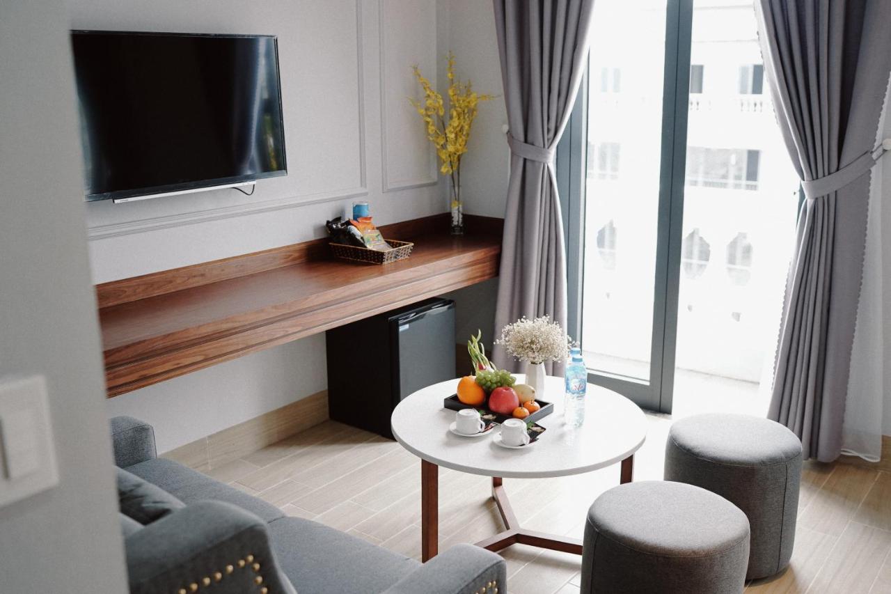 The Confetti Hotel Hạ Long Extérieur photo