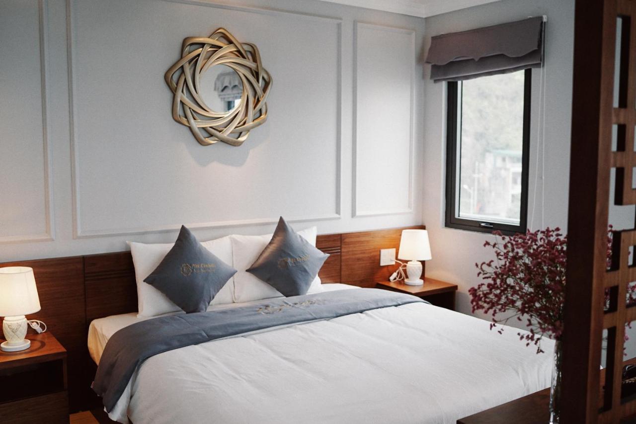 The Confetti Hotel Hạ Long Extérieur photo